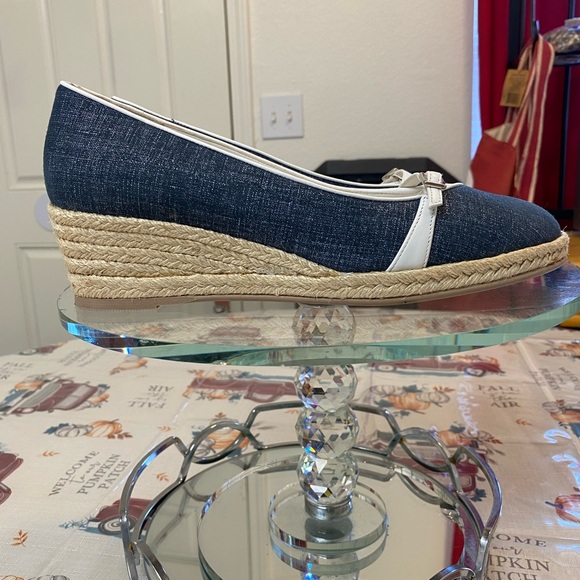NWOT Salvatore Ferragamo Blue and White Wedge Espadrilles - Picture 1 of 12